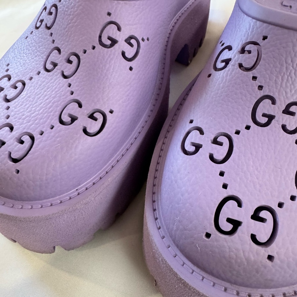 Gucci Lavender Purple Perforated GG Clog Mules - Picture 3 of 9